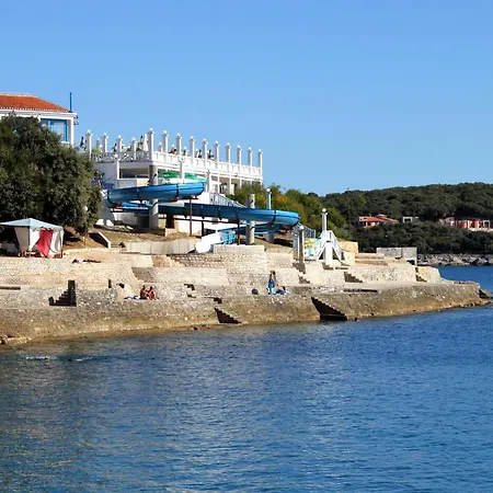 With A Parking Space - 7203 Pula