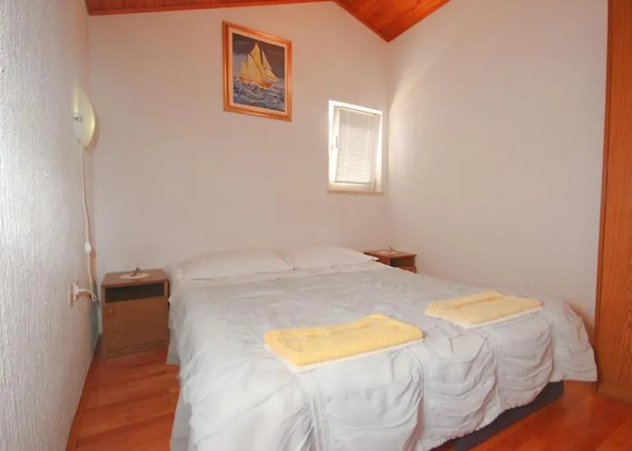 With A Parking Space - 7203 Pula